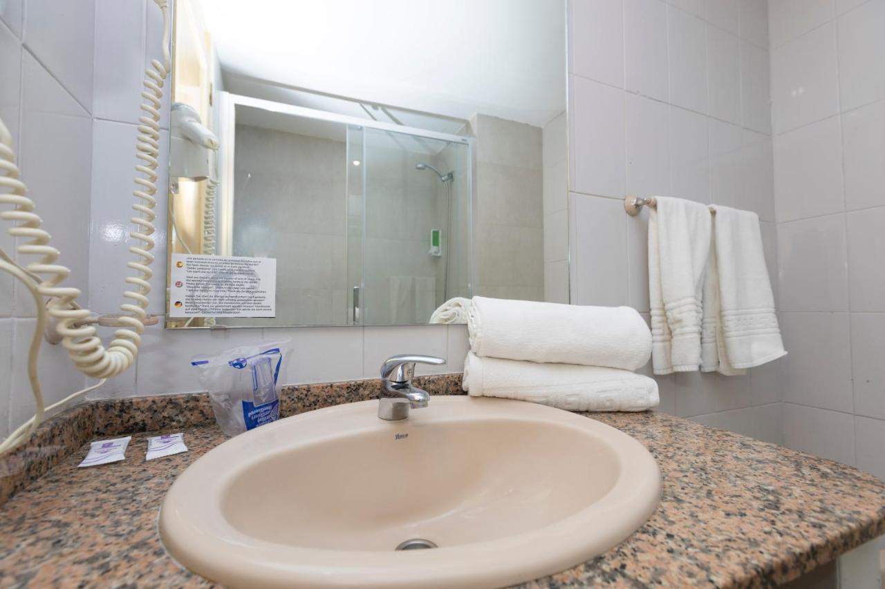 Hotel Livvo Veril Playa 3*